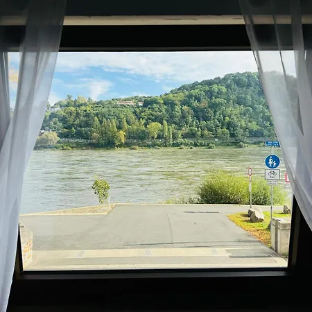 Ruhiges Apartment Am Rhein In Koblenz-Neuendorf Lejlighed